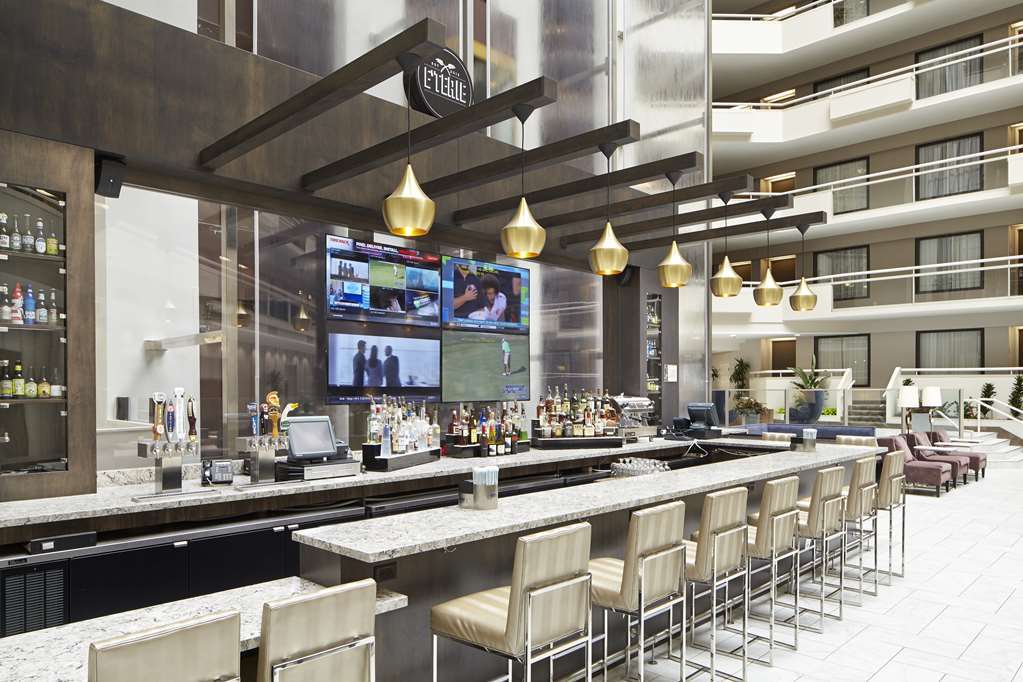 Doubletree By Hilton Boston-Milford Hotel Restoran gambar